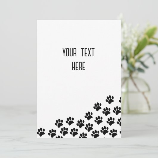 Zwart Puppy Paw Prints met aangepaste tekst Kaart (Staand voorkant)