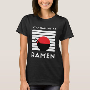 Zwart Ramen Grappige Typografie Vrouw T-shirt