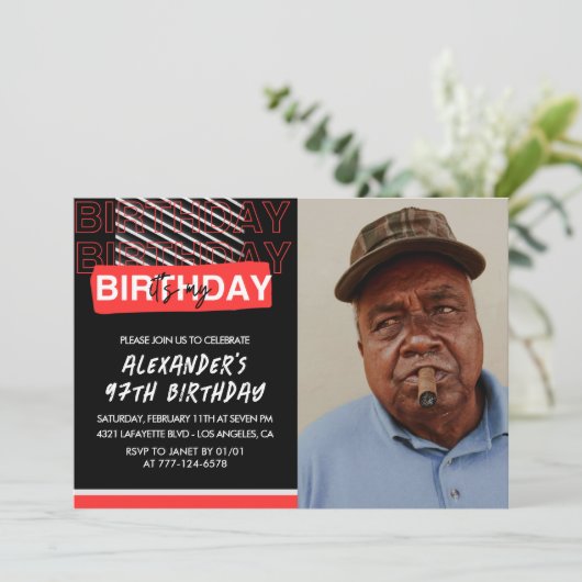 Zwart Rood Foto 97e verjaardag Uitnodigingen Manne (Staand voorkant)