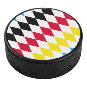 Zwart Rood Geel Blauw Beieren Diamant Vlag Patroon Hockey Puck
