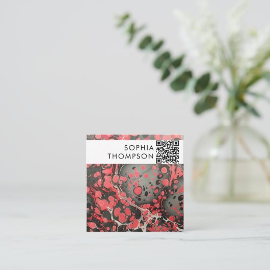 Zwart & Rood Marmer Abstract QR Code Social Media Vierkante Visitekaartje (Staand voorkant)