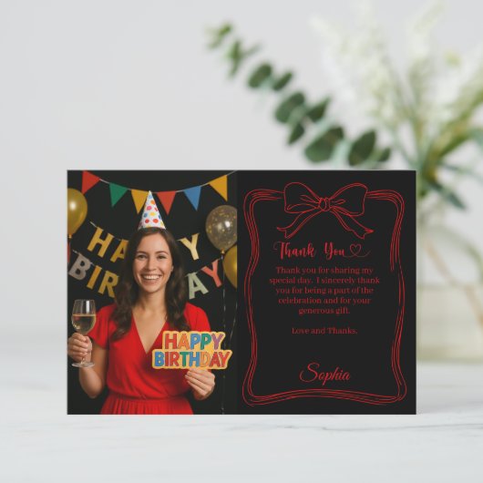 Zwart rood met de hand getekende boog foto verjaar bedankkaart (Staand voorkant)