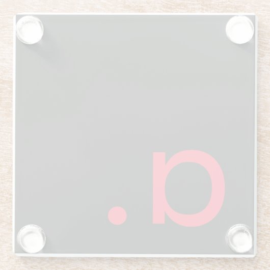Zwart Rood Monogram Initiaal Letter Modern Plain Glazen Onderzetter (Achterkant)