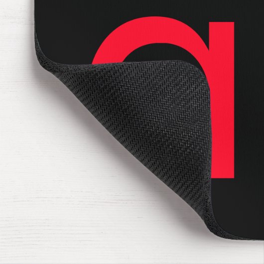 Zwart Rood Monogram Initiaal Letter Modern Plain Muismat (Hoek)