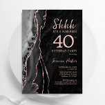 Zwart Roos Gold Agaat Surprise 40e Verjaardag Kaart<br><div class="desc">Zwart en roos gouden agaat verrassing 40ste verjaardagsfeestuitnodiging. Elegant modern ontwerp met waterverf agaat marmeren geode achtergrond,  faux glitter roos goud en typografie script lettertype. Trendy uitnodigingskaart perfect voor een stijlvol vrouwenfeest. Gedrukte Zazzle-uitnodigingen of direct download digitale afdrukbare sjabloon.</div>