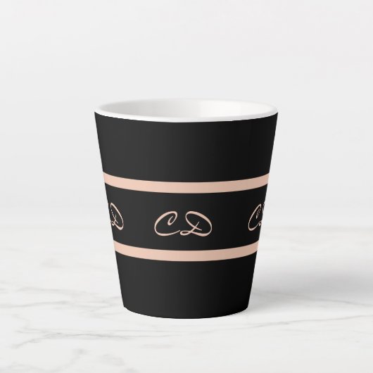 Zwart roos goudmonogram initiaal elegant script latte mok (Voorkant)