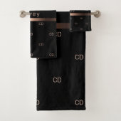 Zwart roos goudmonogram initiaal patroonnaam bad handdoek (Insitu)