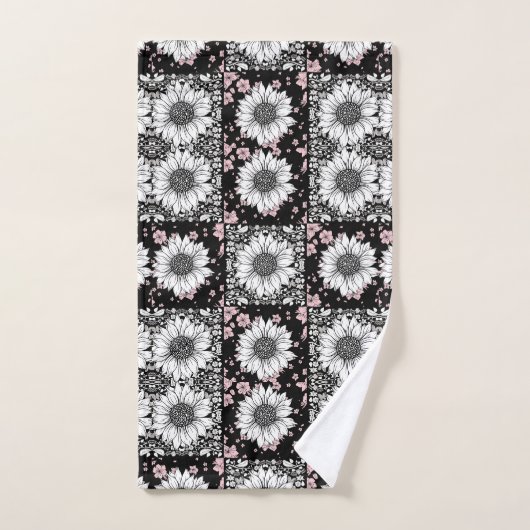 Zwart, Roze en Witte Bloemen Patchwork Patroon Bad Handdoek (Handdoek)
