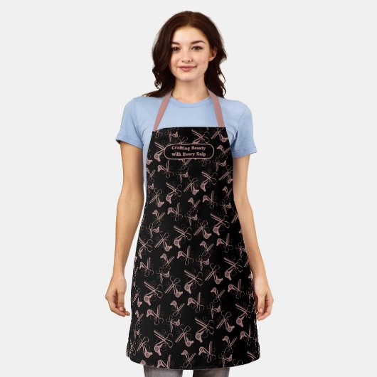 Zwart Roze Haar Gereedschap Patroon Stylist Schort (Gedragen)
