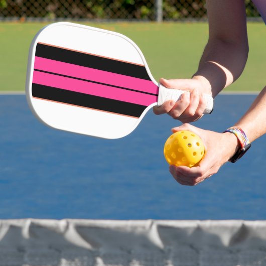 Zwart-roze racestrips: witte achtergrond pickleball paddle (Insitu)