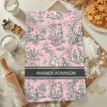 zwart roze Toile de Jouy bedrukt Theedoek<br><div class="desc">zwart roze toile de jouy bedrukte keukenhanddoek. Deze toile de jouy keukendoek is geïnspireerd op de prachtige design van de Franse landschappen. De prachtige, stijlvolle, verfijnde Toile prints zijn een all time rage op dit moment, de design zijn klassiek en romantisch met stijlvolle kleuren. Het perfecte cadeau voor verjaardagen, Valentijn,...</div>