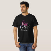 Zwart Roze Zelfliefde Motivatie T-shirt (Voorkant volledig)