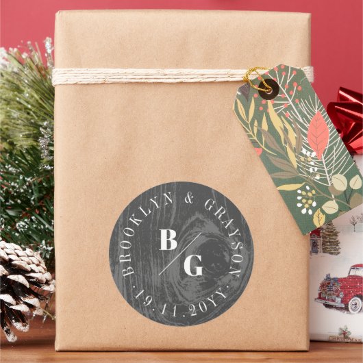 Zwart rustieke houtnerf textuur chique winter brui ronde sticker (Feestdagen)