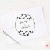 Zwart Sakura Kersenbloesem Modern Aziatisch Huweli Ronde Sticker (Envelop)