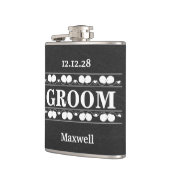 Zwart schoolbord De Groomsman bruiloft Heupfles (Links)