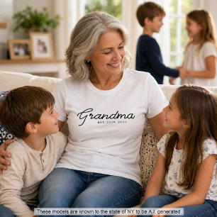 Zwart Schrift Oma Opgericht T-shirt