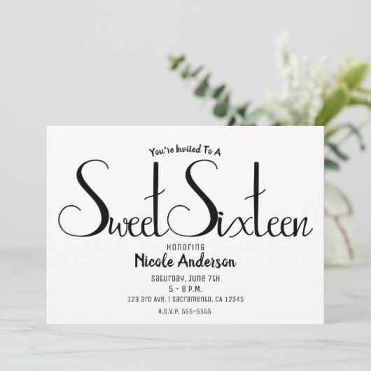 Zwart Script Modern Minimal Sweet Sixteen 16 Party Kaart (Staand voorkant)