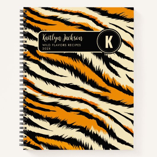 Zwart Sinaasappel Tiger Stripes Patroon Monogram Notitieboek (Voorkant)