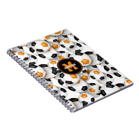 Zwart sinaasappel voetbalteam kleuren sportpatroon notitieboek (Rechterzijde)