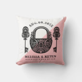 Zwart slot en sleutels skelet naar bruiloft ontwe kussen (Voorkant)