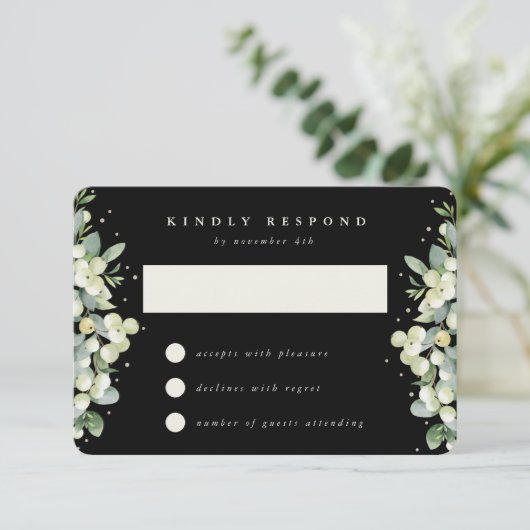 Zwart Snowberry+Eucalyptus Bruiloft RSVP Kaartje (Staand voorkant)