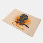 Zwart & Tan Cavalier King Charles-hond op oranje Deurmat (Schuin)