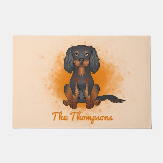 Zwart & Tan Cavalier King Charles-hond op oranje Deurmat (Voorkant)