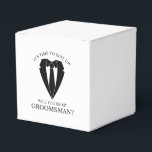 Zwart Trouwpak en Stropdas Groomsman Voorstel Bedankdoosjes<br><div class="desc">Maak uw bruiloft onvergetelijk - Voeg een persoonlijk tintje toe met een groomsman-voorstel voor geschenkdozen met een zwart pak en een stropdas-illustratie met groomsmen-voorstelbericht in een klassiek serif-lettertype.</div>