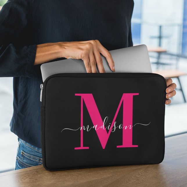 Zwart & Vet Hot Pink Monogram Initiaal Girly Laptop Sleeve (Creator heeft geüpload)