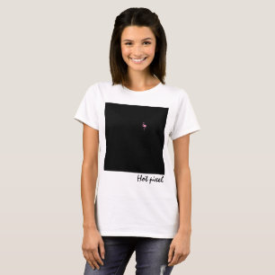 Zwart vierkant met een flamingo hot pixel grappig t-shirt
