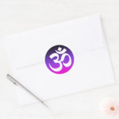 Zwart violet en warm roze ombre om symbool ronde sticker (Envelop)