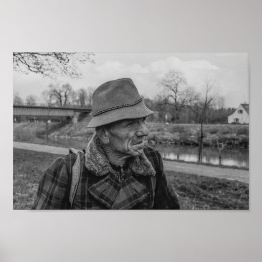 Zwart-wit 1968 Europees portret van een Man Poster (Voorkant)