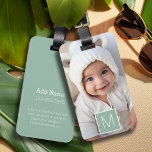 Zwart-wit 1 Aangepast fotocollage Bagagelabel<br><div class="desc">U kunt de foto's van het Instagram voor dit ontwerp gebruiken. Gebruik drie vierkante foto's om een uniek en persoonlijk cadeau te creëer. Of je kunt de hipster puppy houden en een trendy keepslag maken.</div>