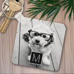 Zwart-wit 1 Foto Collage Aangepast monogram Sleutelhanger<br><div class="desc">U kunt de foto's van het Instagram voor dit ontwerp gebruiken. Gebruik drie vierkante foto's om een uniek en persoonlijk cadeau te creëer. Of je kunt de hipster puppy houden en een trendy keepslag maken. Als u de afbeeldingen moet aanpassen,  klik op het aanpassingshulpmiddel om veranderingen aan te brengen.</div>