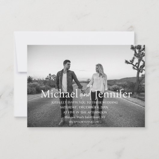 Zwart-wit 2 foto's QR Code RSVP bruiloft Kaart (Voorkant)