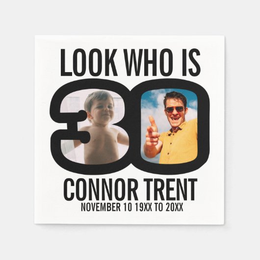 Zwart wit 30ste verjaardag twee foto's kijken wie  servet (Voorkant)