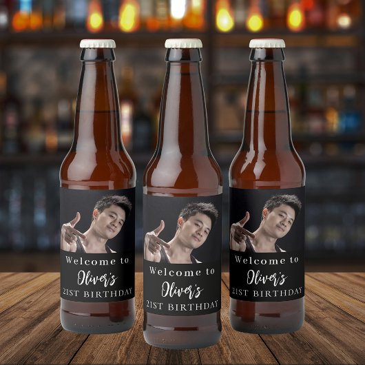 Zwart wit aangepaste foto welkom verjaardag bier etiket