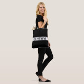 Zwart & Wit Aangepaste Naam Streep Tote Bag (Op model)
