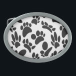 Zwart-wit Abstract Art Dog Paw Print Gesp<br><div class="desc">Een zwart-wit patroon vormde hondenpootafdrukken in verschillende hoeken en maten. Aangepaste riemgespen. Cadeau idee voor hondenliefhebbers.</div>