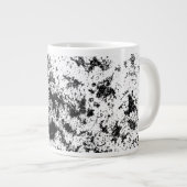 Zwart-wit Abstract vuil "wolken" formatie Grote Koffiekop (Voorkant rechts)