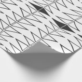 Zwart wit Abstracte lijnen vormen Quirky Pattern Cadeaupapier (Hoek)