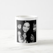 Zwart-wit afbeelding van Megan Fox Koffiemok (Center)
