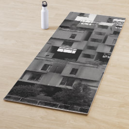 Zwart-wit architecturaal yogamat