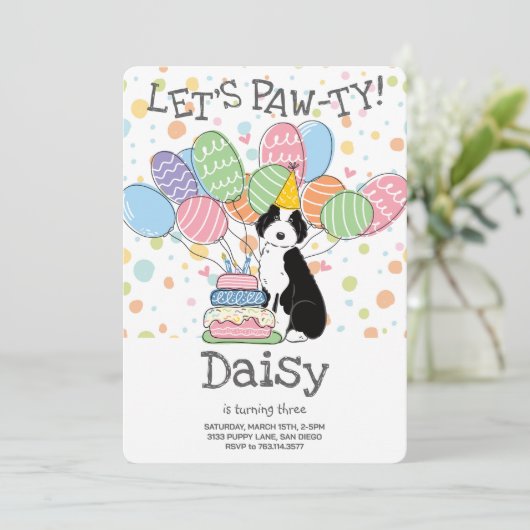 Zwart Wit Aussiedoodle Verjaardagsfeestje Uitnodig Kaart (Staand voorkant)