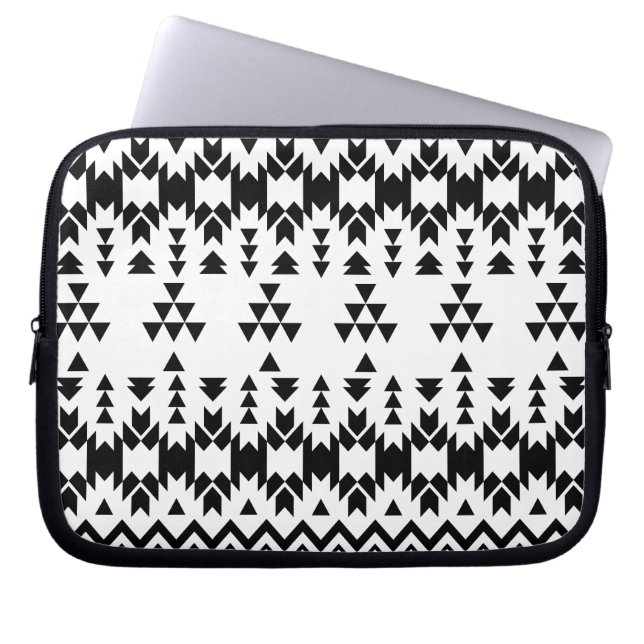 Zwart-wit Azteeks geometrisch vectorpatroon Laptop Sleeve (Voorkant)
