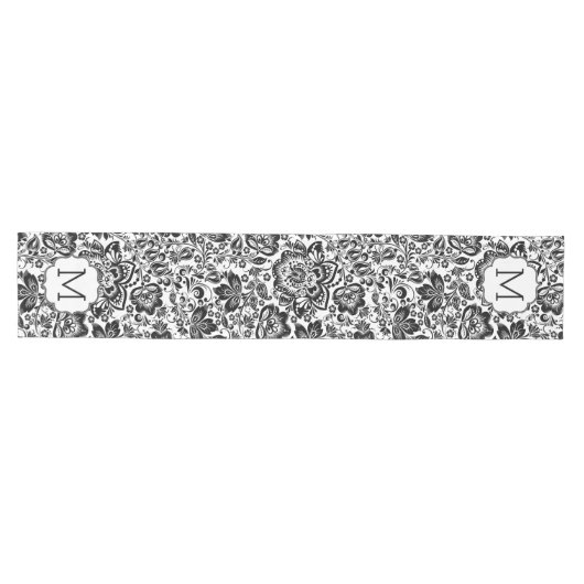 Zwart-wit Barokdamast Monogram Medium Tafelloper (Horizontaal)