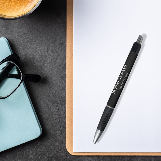 Zwart wit bedrijfsnaam website pen