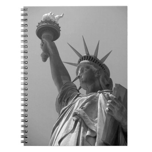 Zwart-wit beeld van de Liberty New York City Notitieboek (Voorkant)