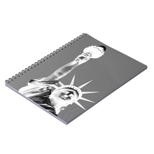 Zwart-wit beeld van Liberty New York City Notitieboek (Linkerzijde)
