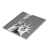 Zwart-wit beeld van Liberty New York City Tegeltje (Zijkant)